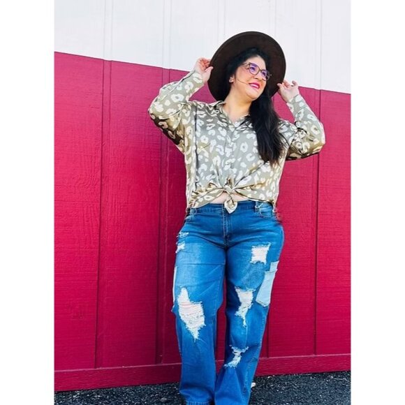Blue Turtle Womens Sustainable Distressed Denim Jeans With Patchwork Design & St - Picture 1 of 8